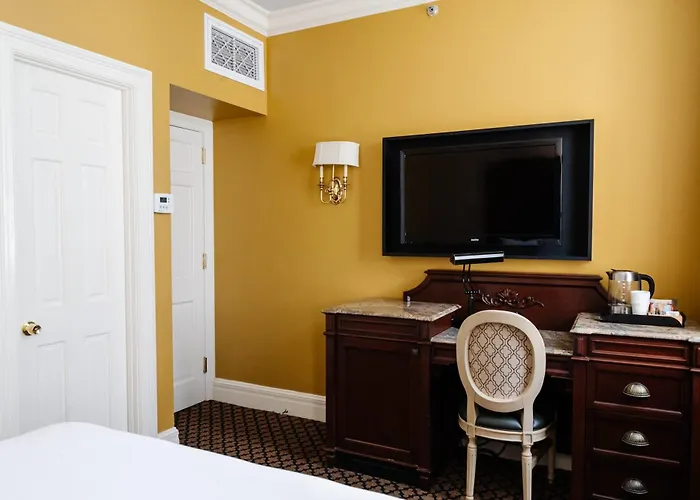 The Lafayette New Orleans By Kasa Living