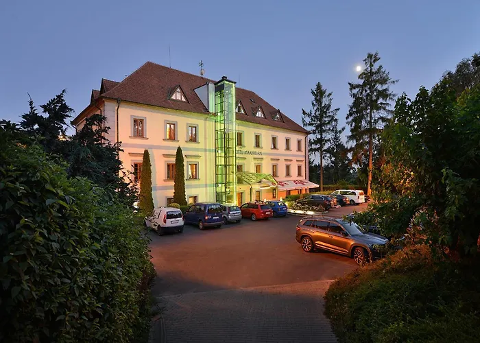 Maxmilian Lifestyle Resort
