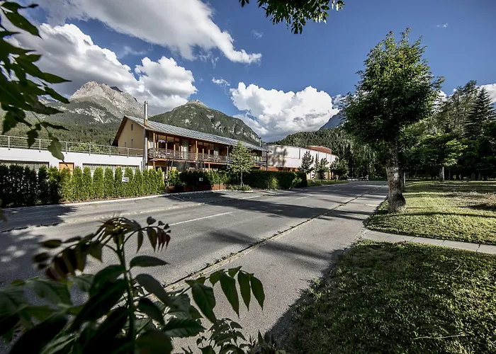Hotel Arnica Scuol - Adults Only