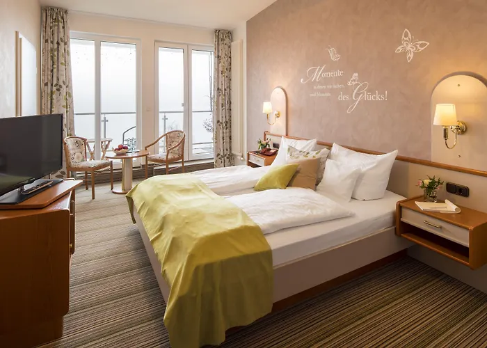 Plusnaturhotel Direkt Am Ederseeufer Waldhotel Wiesemann Und Ferienapartments