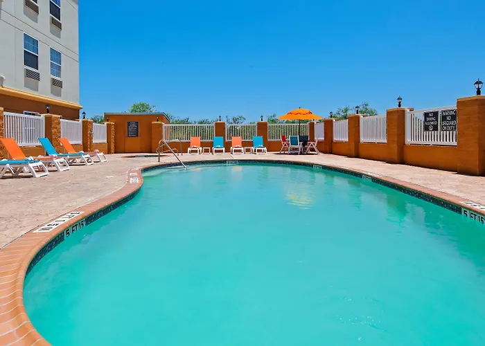 Best Western Ingleside Inn & Suites