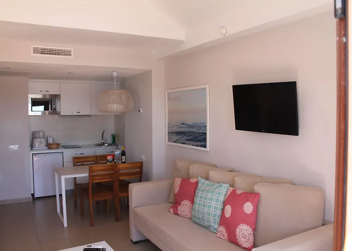Grupotel Flamingo Beach