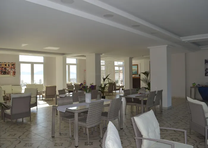Klaton Beach Hotel