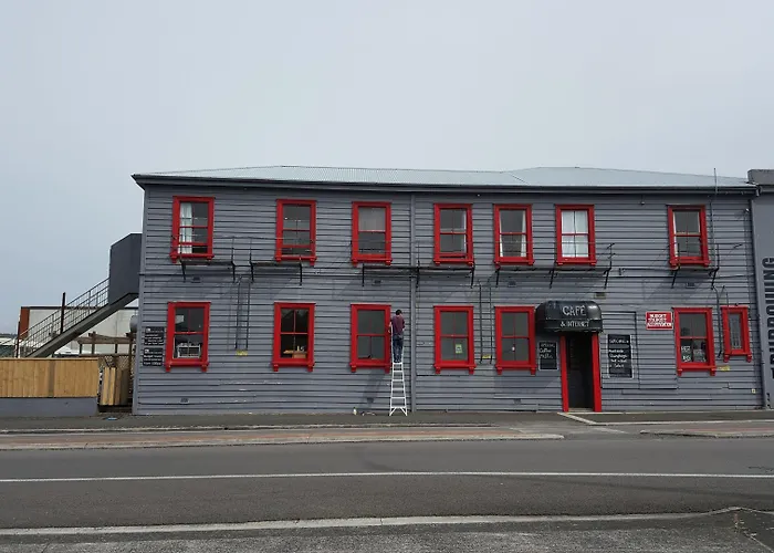 Golden Cross Hotel