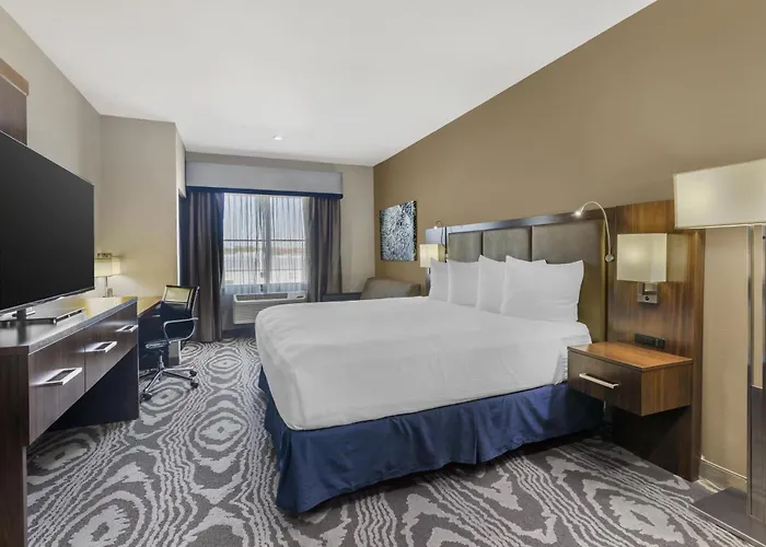 Best Western Plus Williston Hotel & Suites