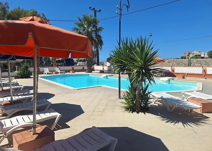 Miranta Hotel - Apartments & Studios