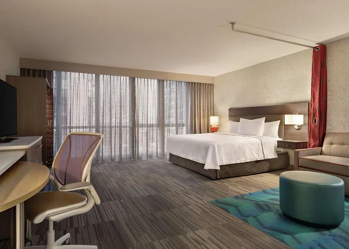 Home2 Suites By Hilton Chicago River North