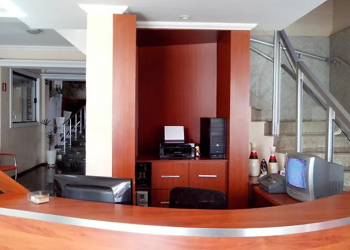 Lelis Hotel