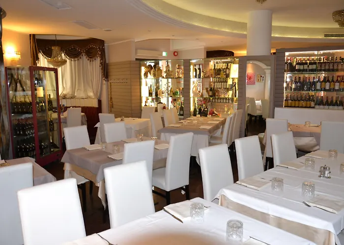 Hotel Shangri-La
