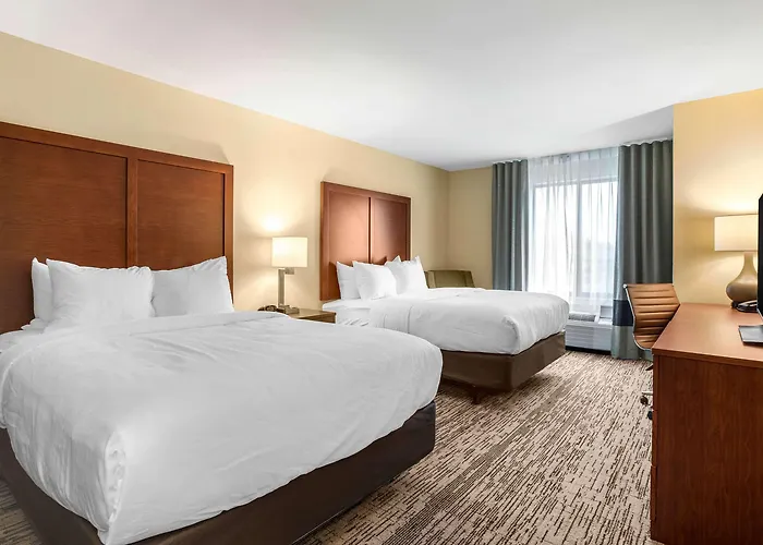 Comfort Inn & Suites Ames Near Isu Campus