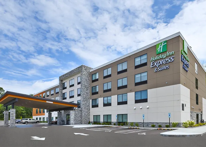 Holiday Inn Express & Suites Painesville - Concord By Ihg