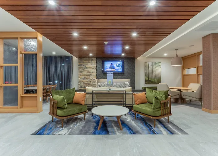Fairfield Inn & Suites Franklin