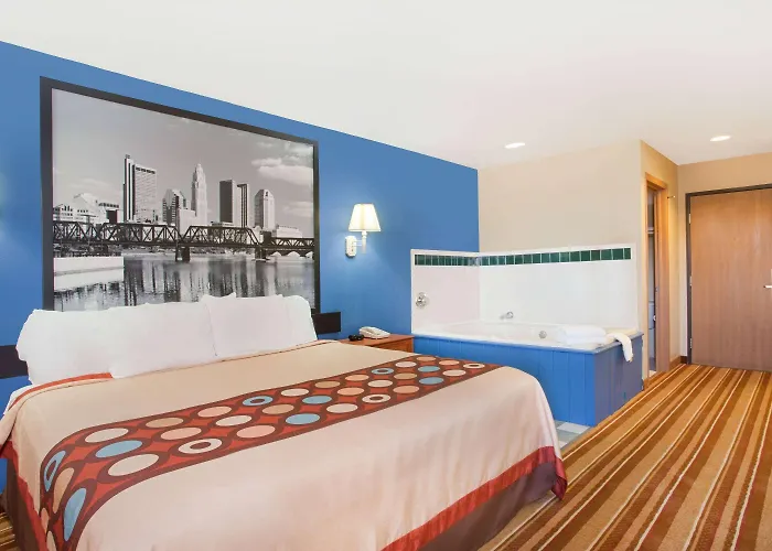 Super 8 By Wyndham Defiance