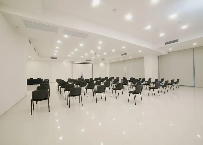 Hotel Dorado Plaza Alto Prado