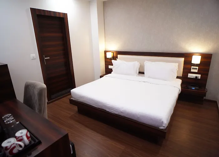 Sai Maa Hotel & Residency