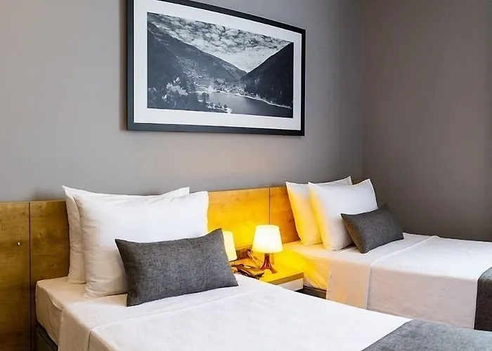 Uzer Otel
