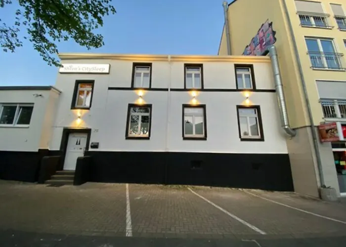 Shiva'S Cityaparthotel