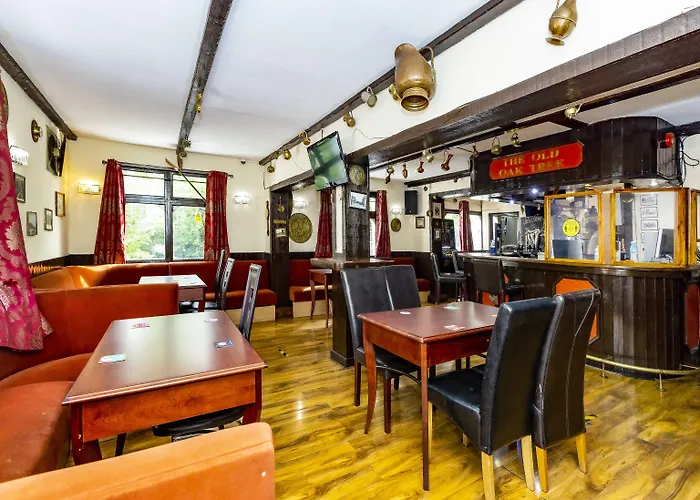Old Oak Tree Inn