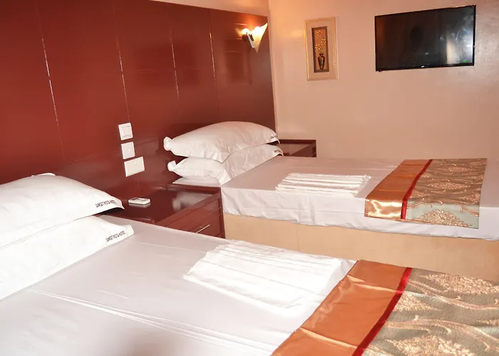 Sunset Vista Hotel