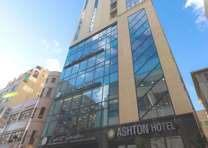 Ashton Hotel