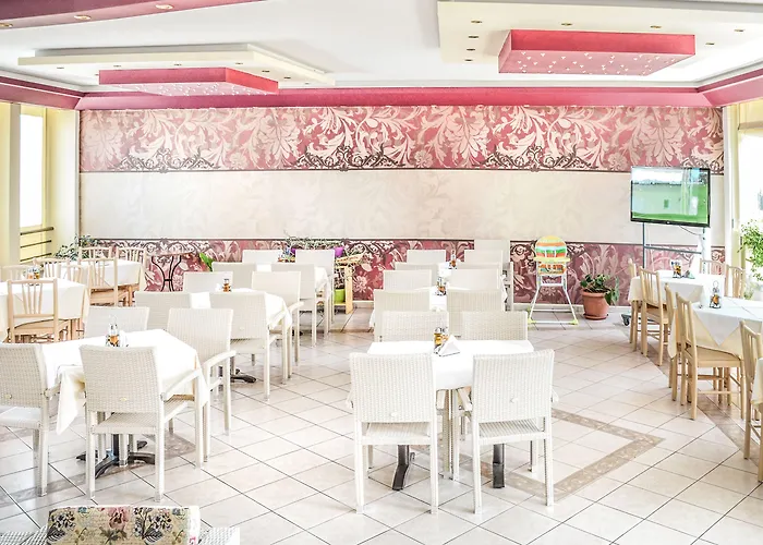 Alexandros Hotel
