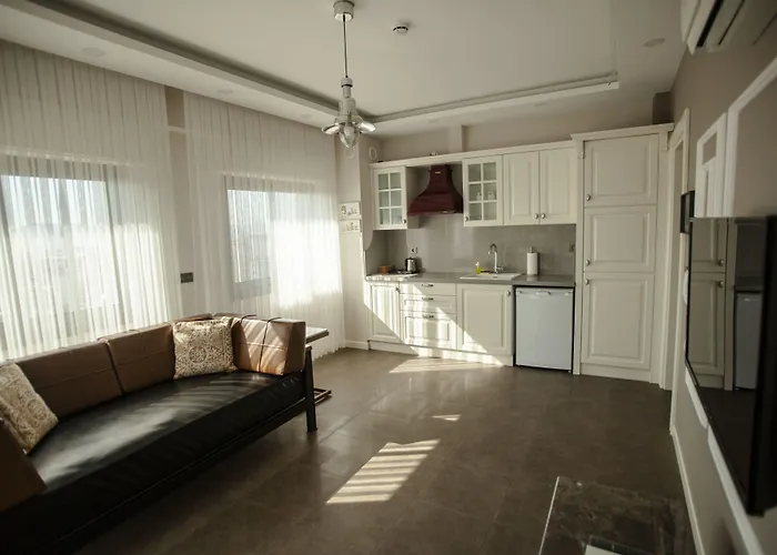 Lion Park Suites & Residence Hotel