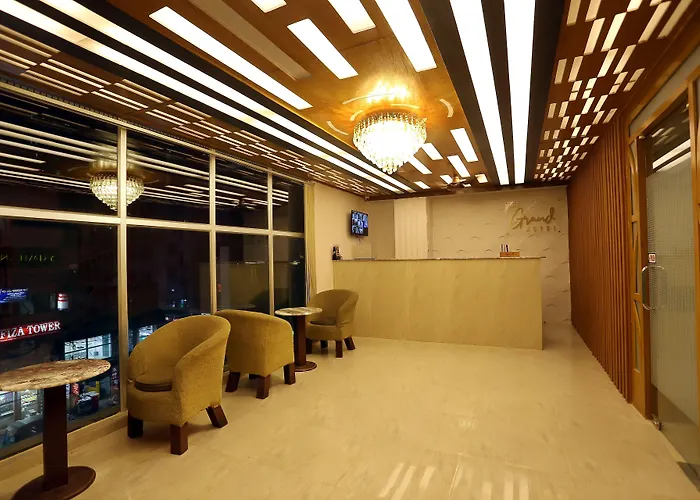 The Grand Hotel Bd