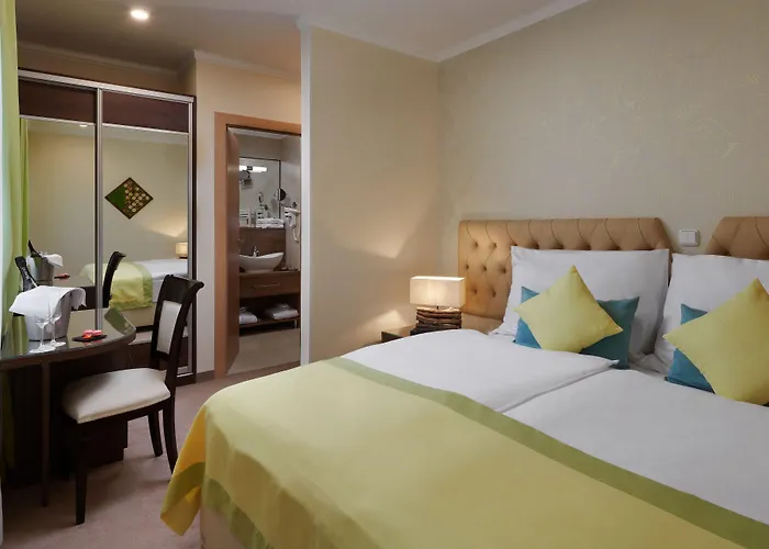 Honour And Grace Hotel