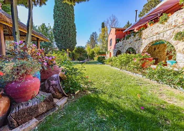 Casa Paraiso Boutique B&B
