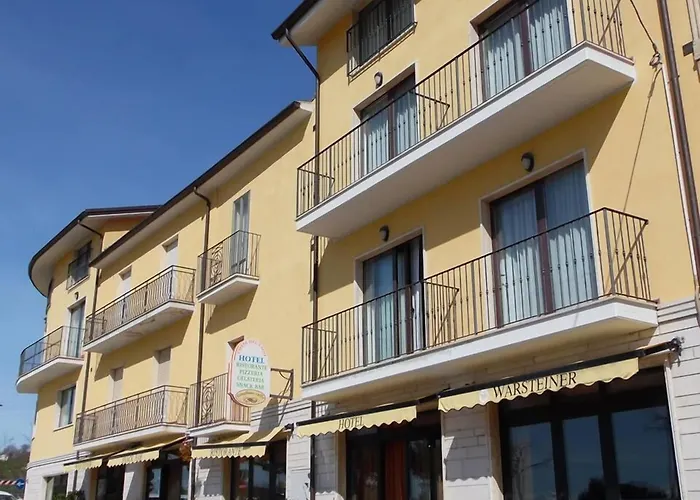 Hotel Coste Del Lago