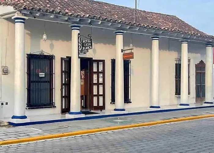 Hotel Casa Blanca