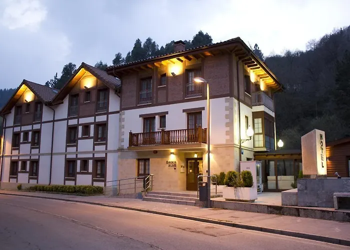 Adeko Hotel