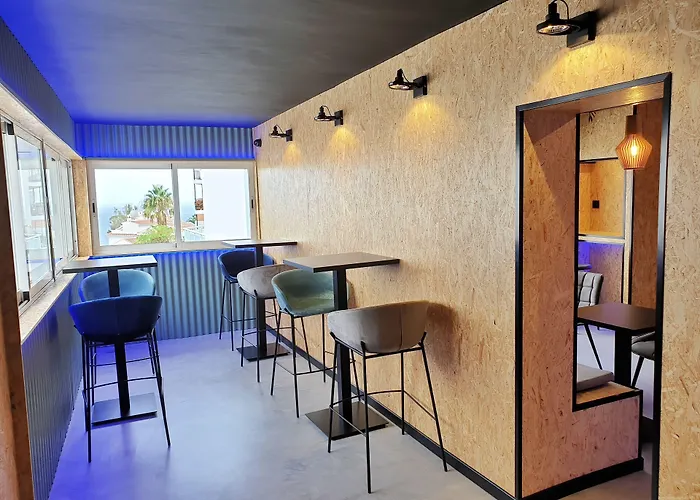 Mb Hostels Premium Eco - Adults Recommended