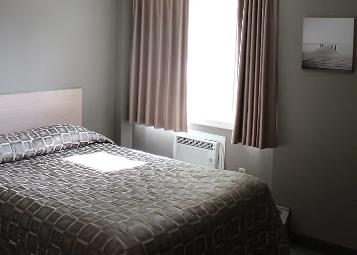 Arbour Ridge Inn & Suites