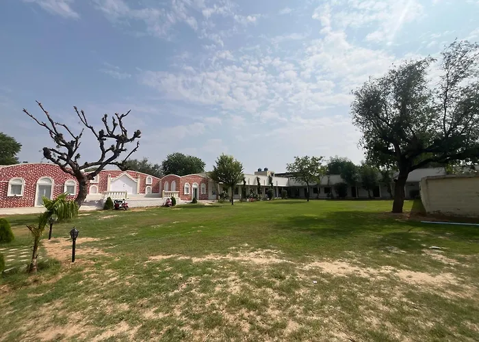 Hotel Ajitgarh