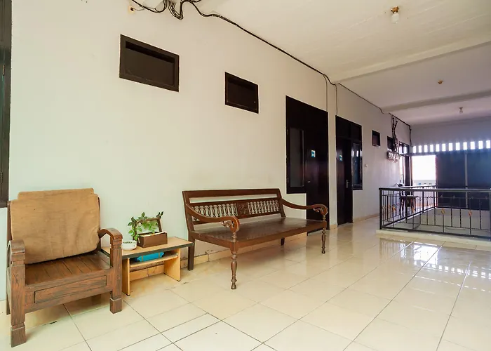 Reddoorz Near Margonda Raya