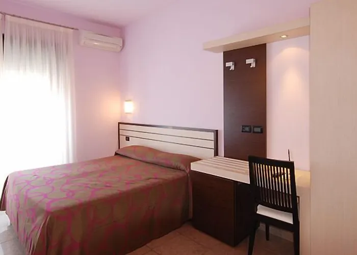 Hotel Clara