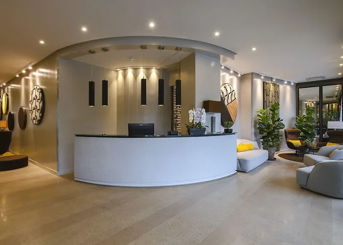 Welcome Hotel