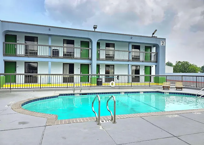 Surestay Studio By Best Western Victoria