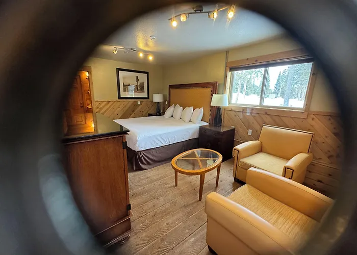 Wagon Wheel Hotel