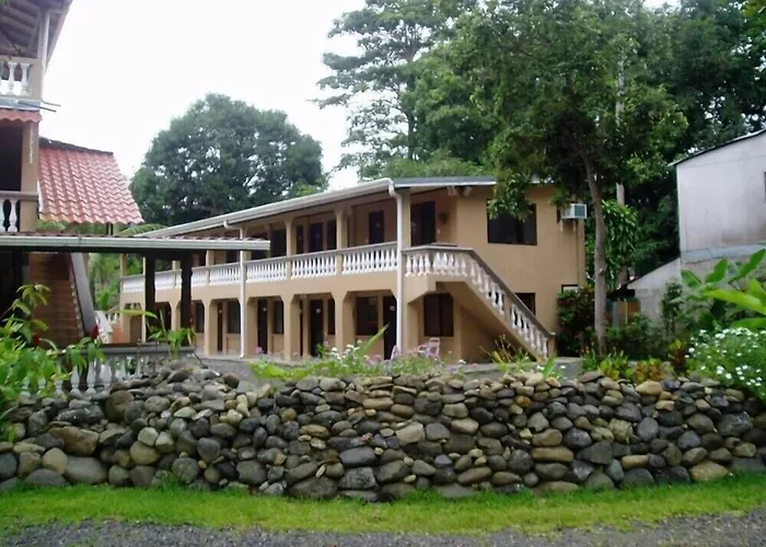 Hotel Carara