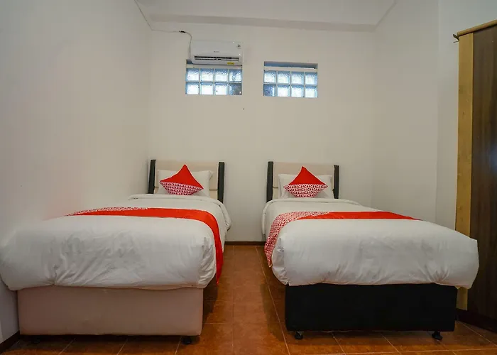 Super Oyo 1844 Bravo Residence