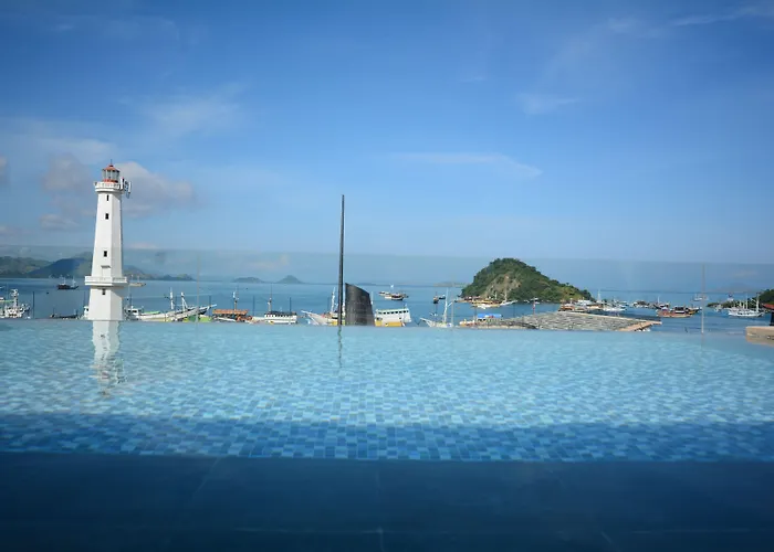 Harbour Komodo Hotel