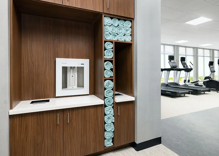 Courtyard By Marriott New Castle