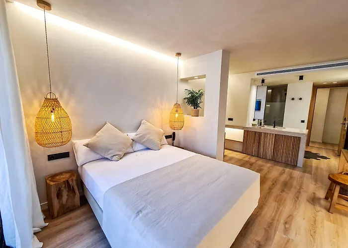 S'Estancia Suites
