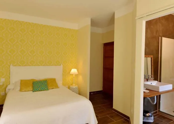 Auberge De La Foret Bonifatu