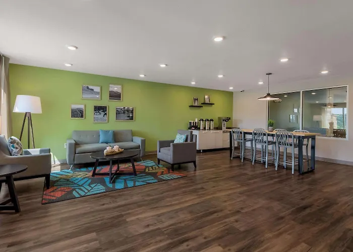 Woodspring Suites Roanoke