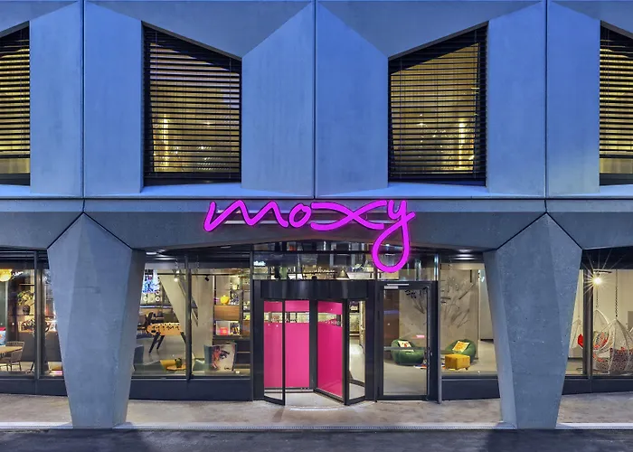 Moxy Lausanne City