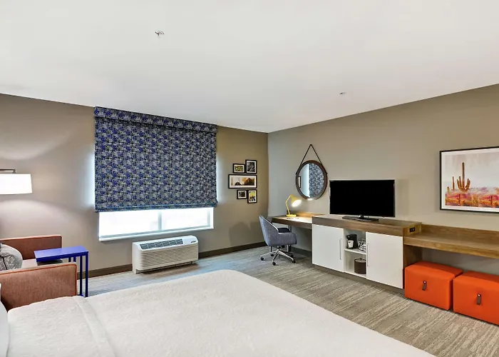 Hampton Inn Suites Tucson Tech Park