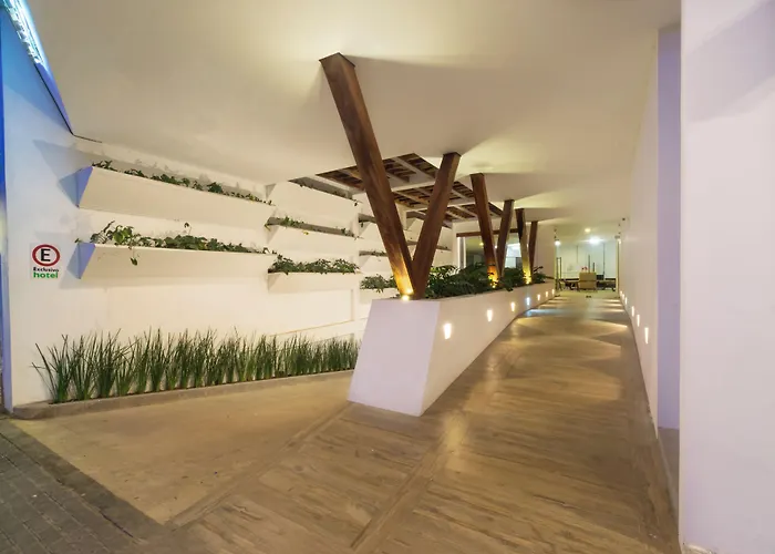 Hotel Balcon Del Parque